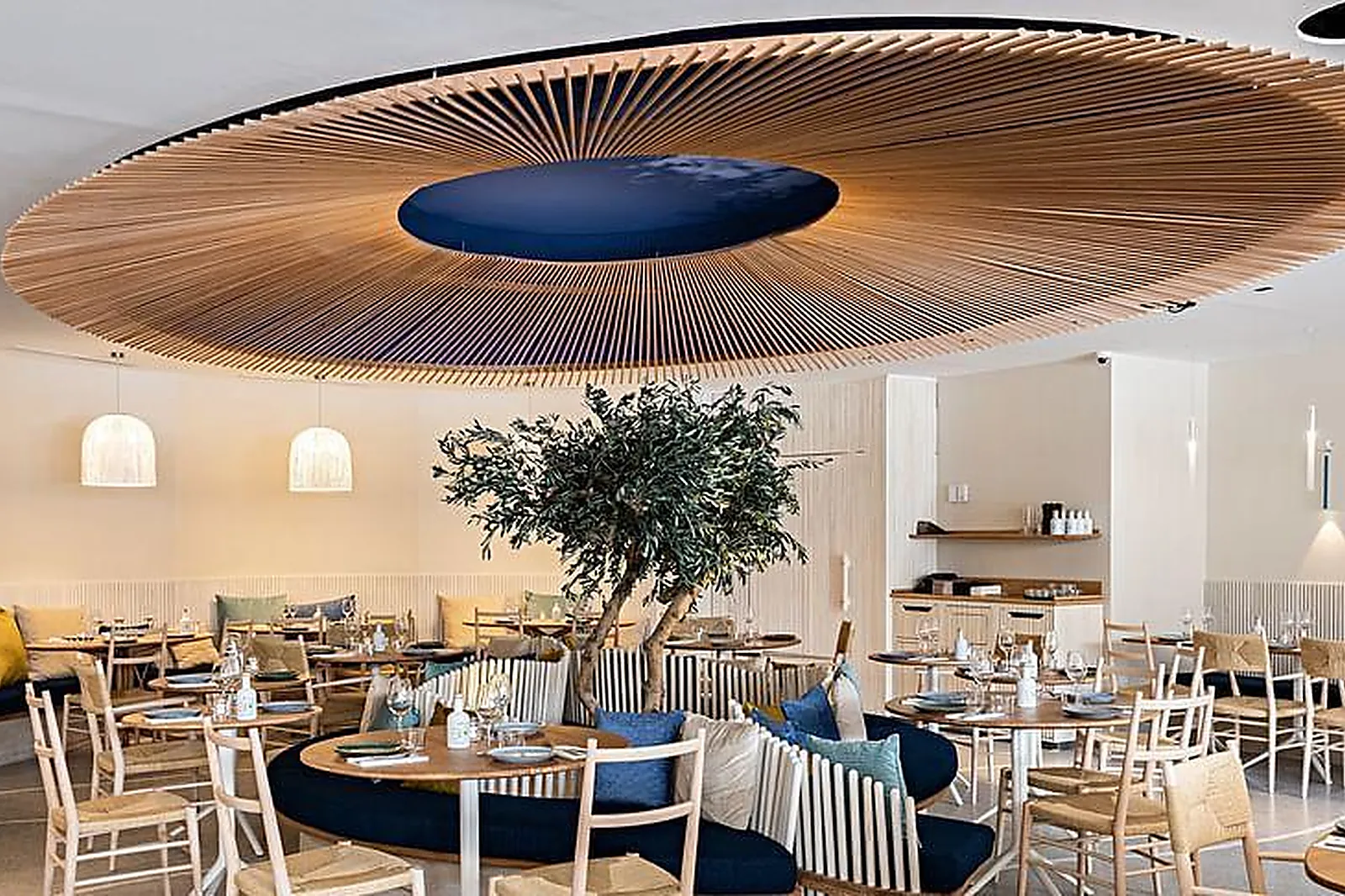 Lieux événementiels, YAYA ANTHONY