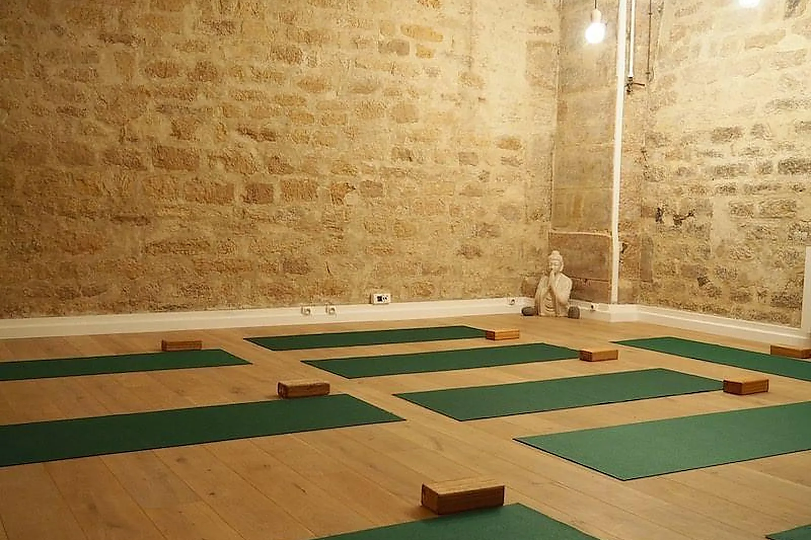 Lieux événementiels, YOGA SEARCHER