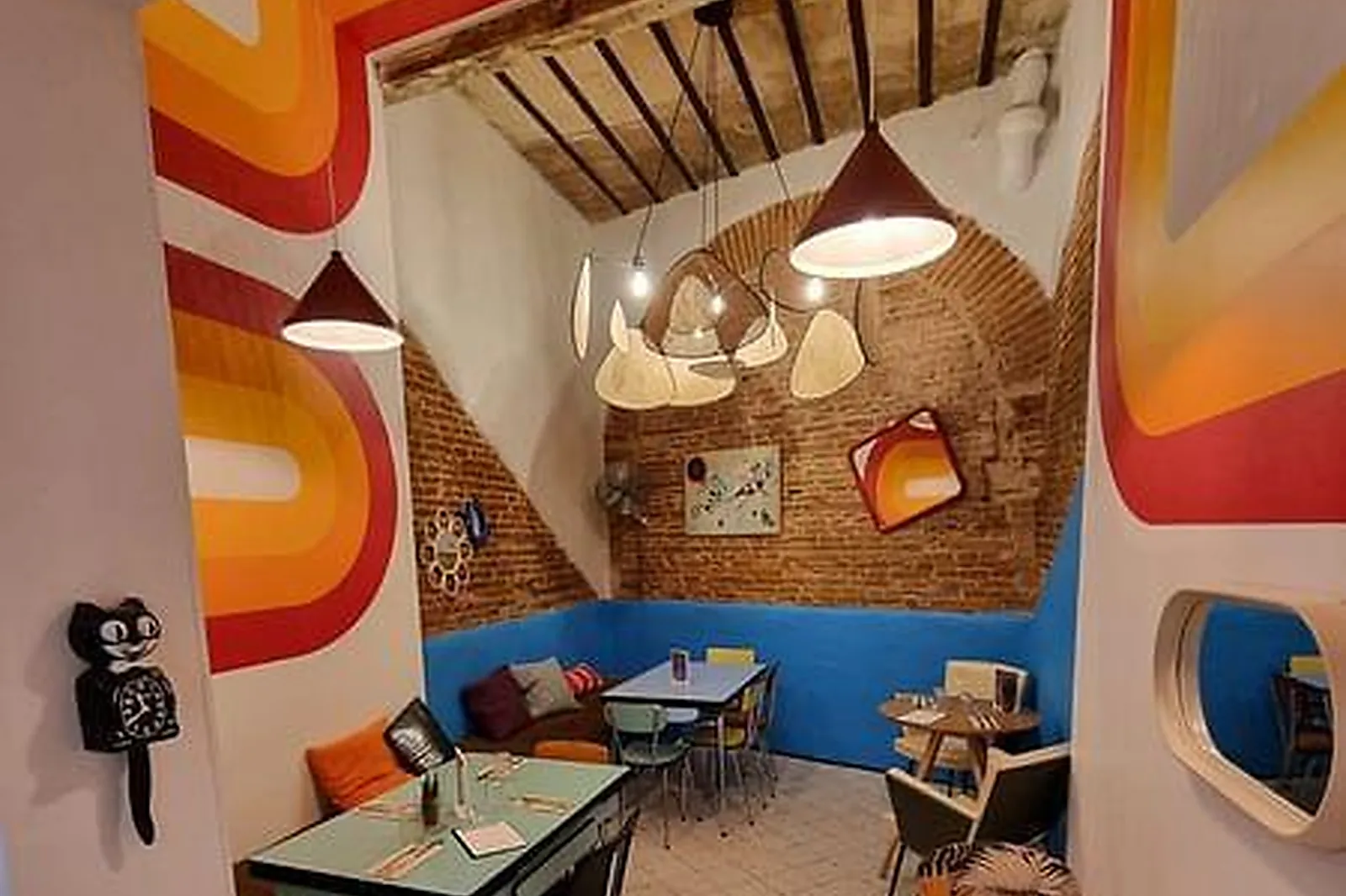 Lieux événementiels, ZAZA CAFÉ GALERIE