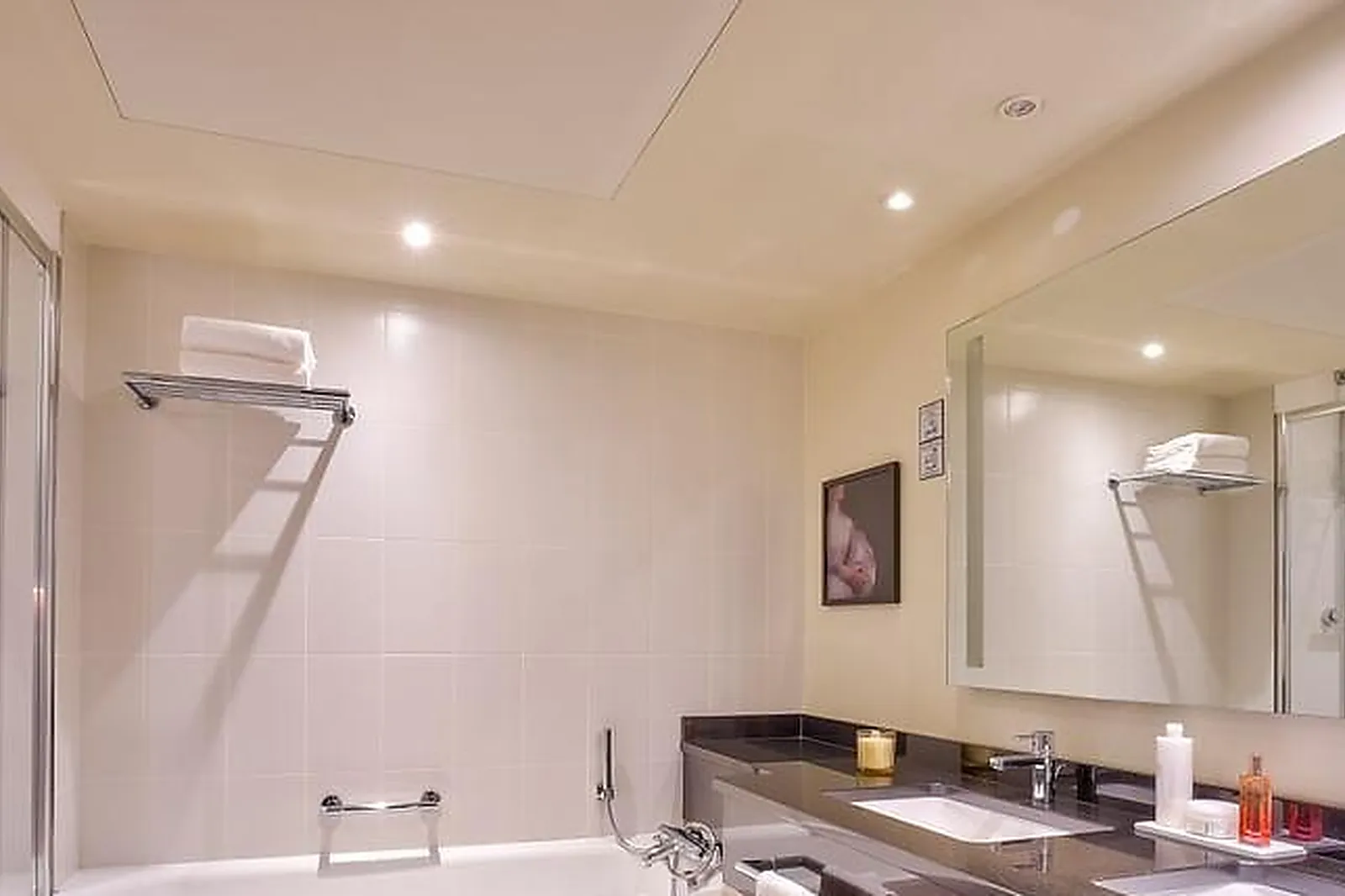 Lieux événementiels, ZENITUDE RELAIS & SPA PARIS****