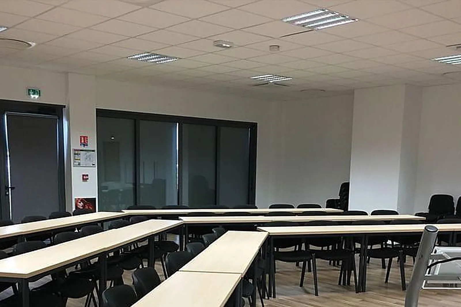 Lieux événementiels, AUBERGE LES MURETS