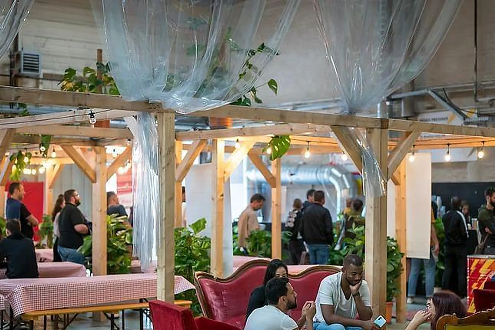 Lieux événementiels, LA CITÉ DES HALLES