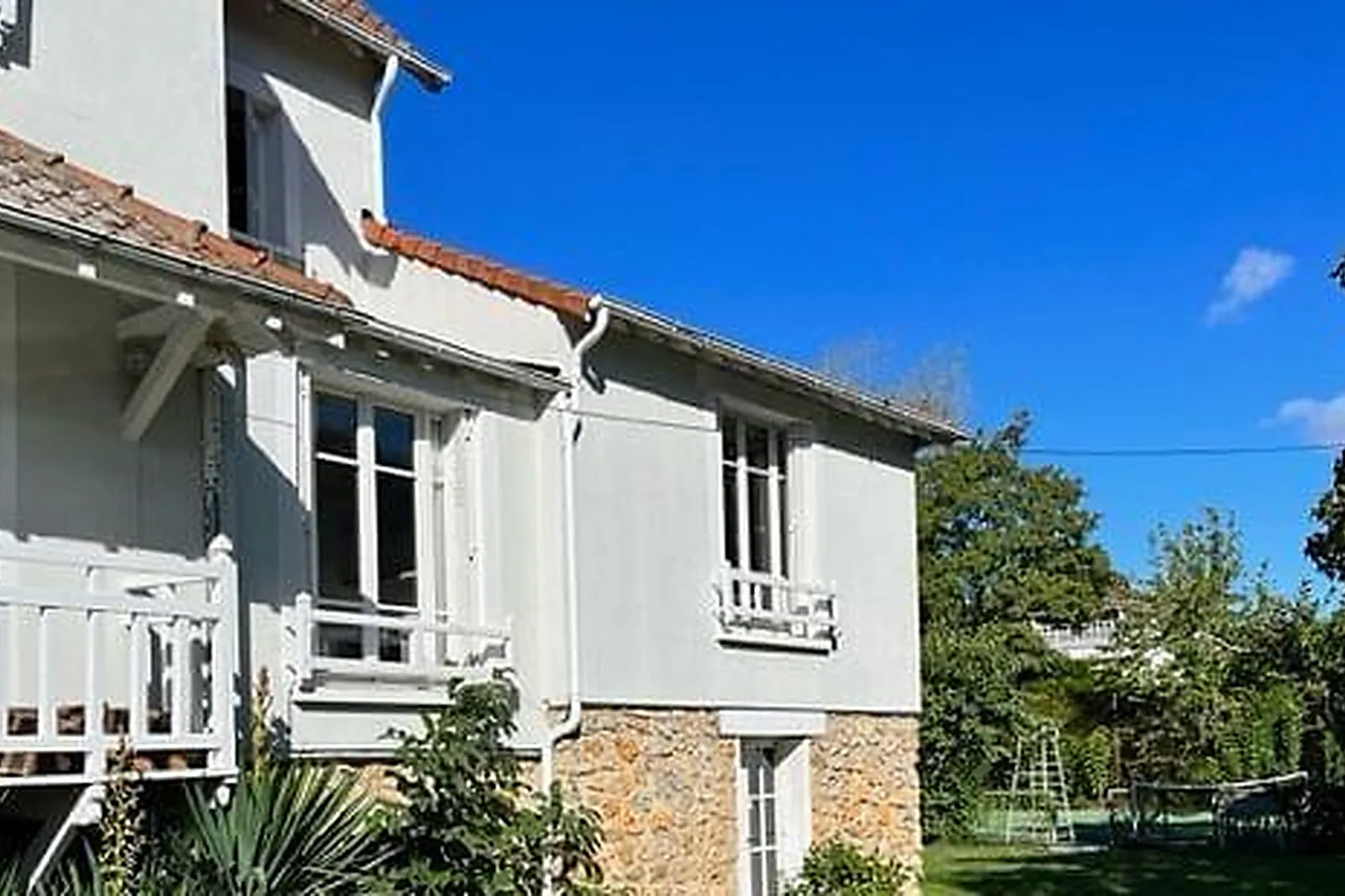 Lieux événementiels, L'ÎLESBELLE