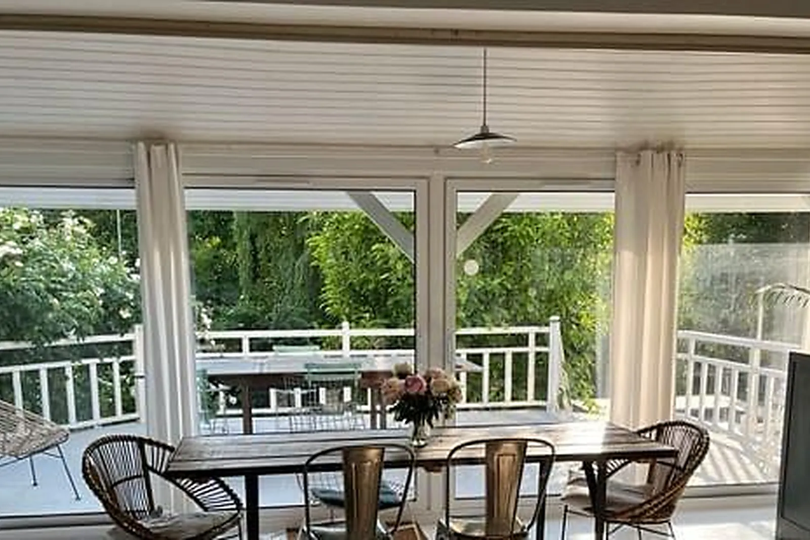 Lieux événementiels, L'ÎLESBELLE