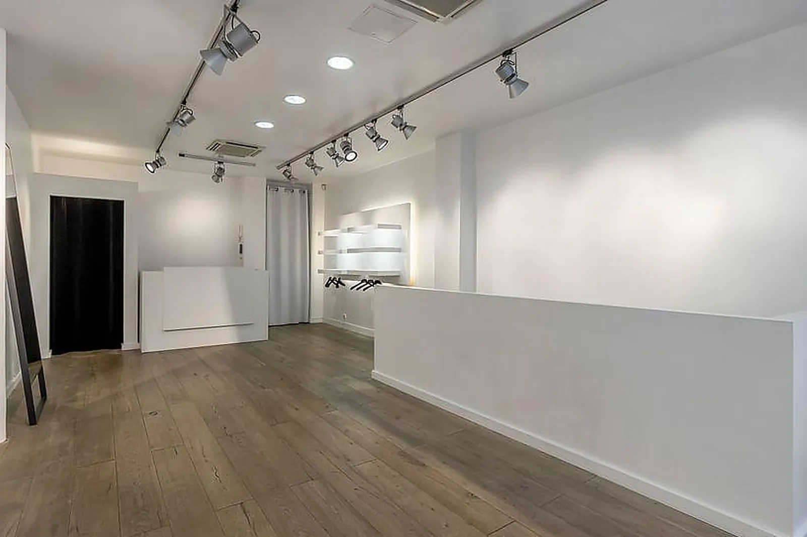 Lieux événementiels, SHOWROOM | LUNDI9HEURES