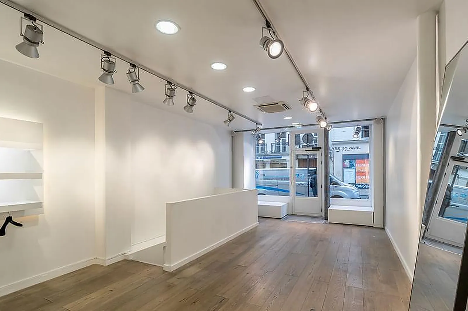 Lieux événementiels, SHOWROOM | LUNDI9HEURES