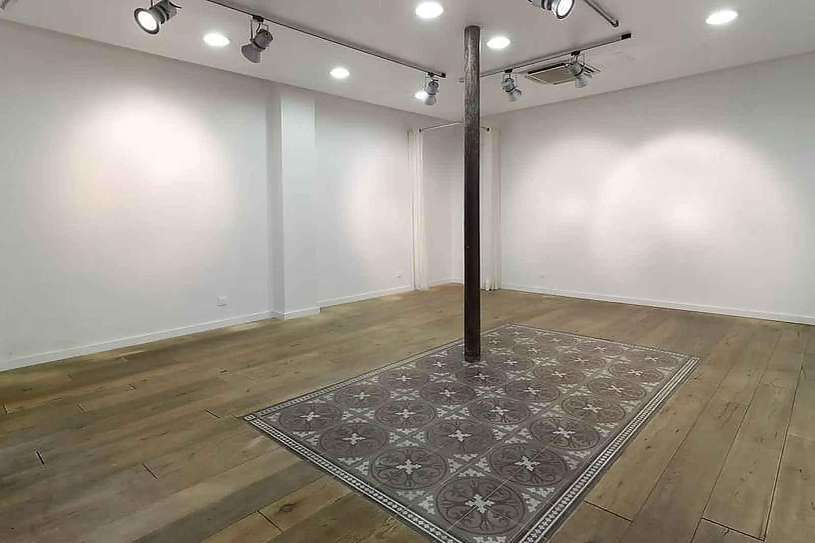 Lieux événementiels, SHOWROOM | LUNDI9HEURES