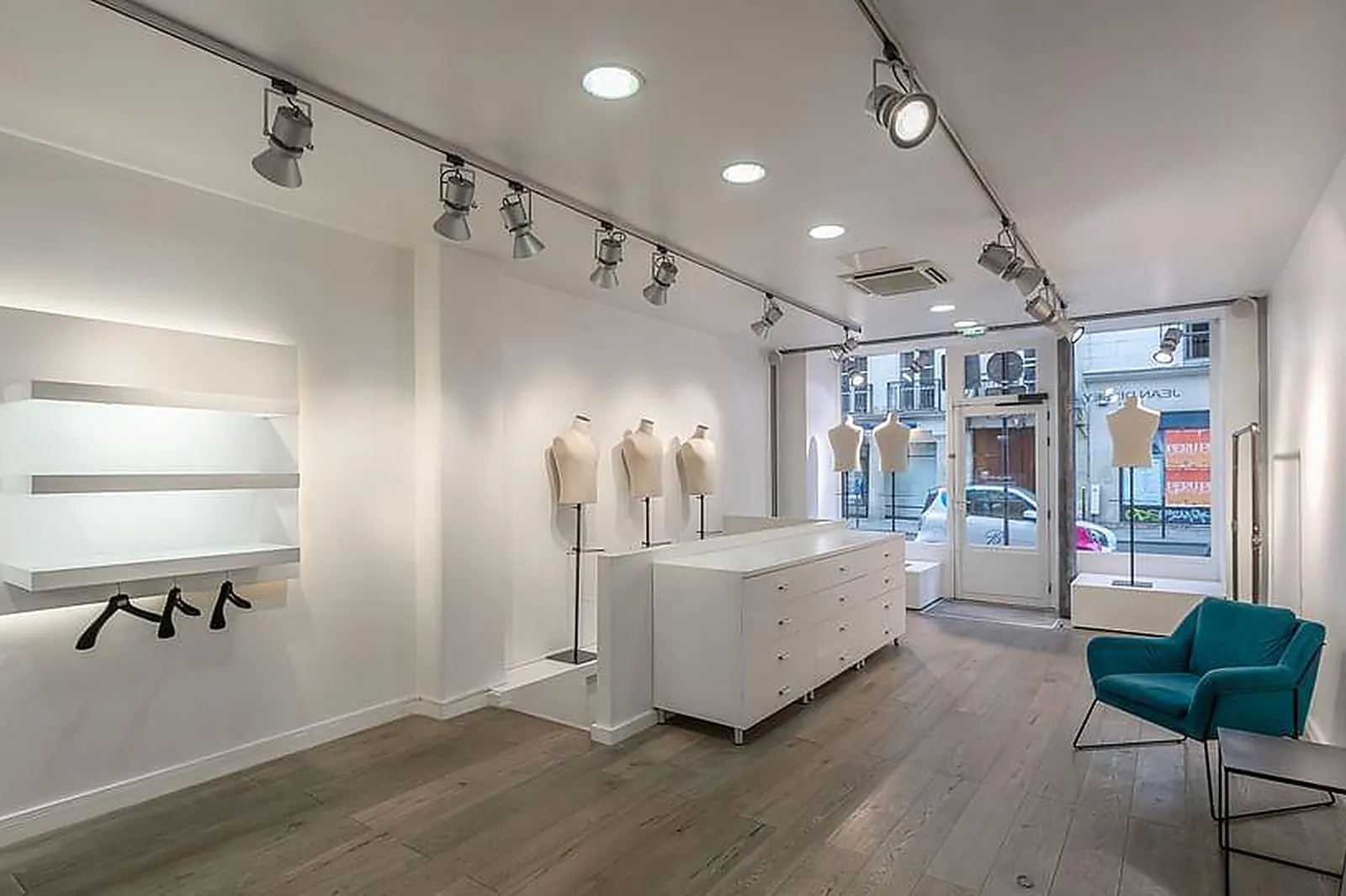 Lieux événementiels, SHOWROOM | LUNDI9HEURES