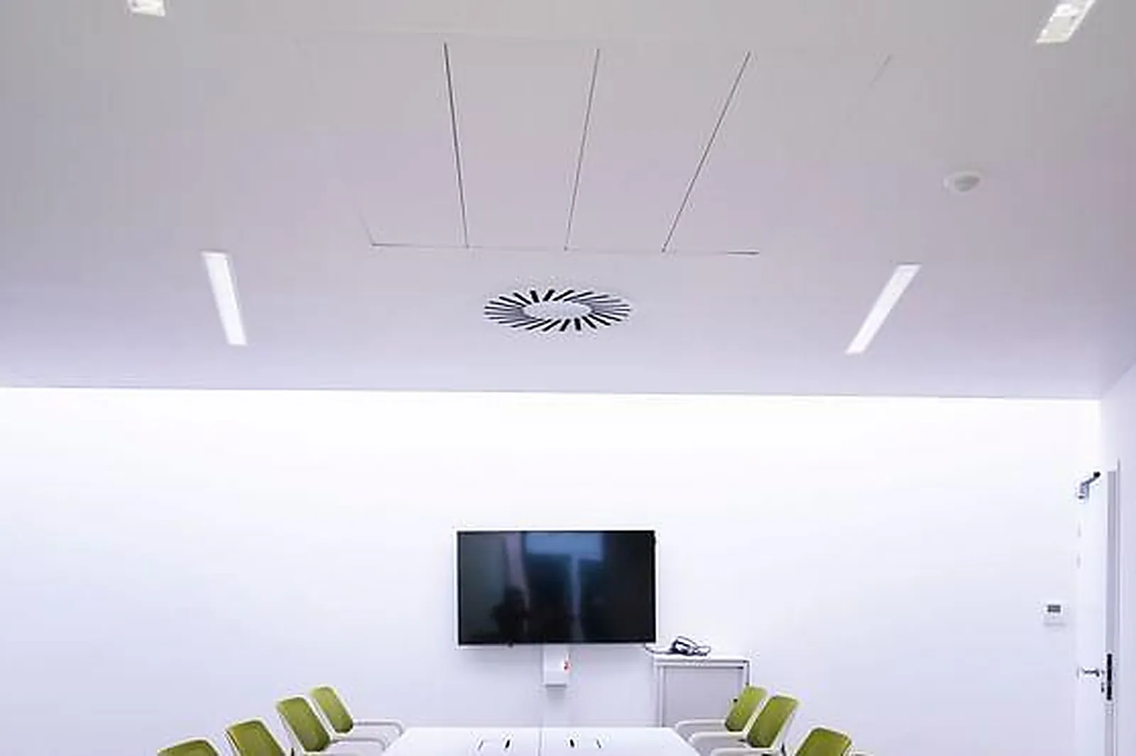 Lieux événementiels, CAVE CQFD