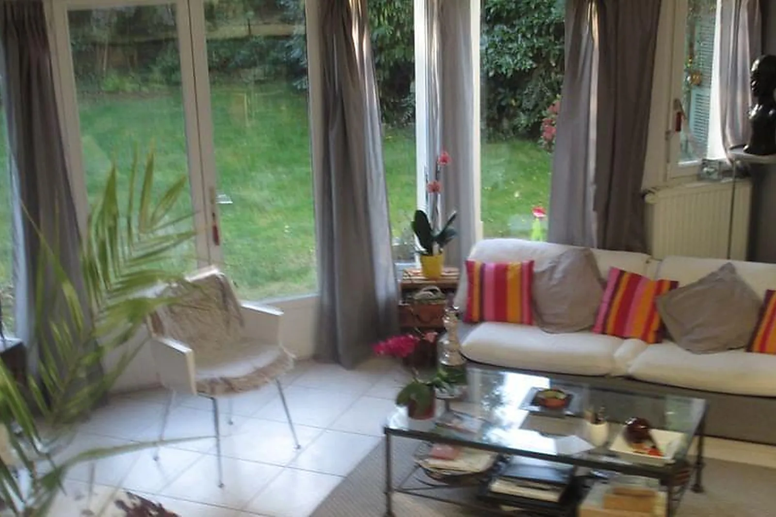 Lieux événementiels, À LA MAISON