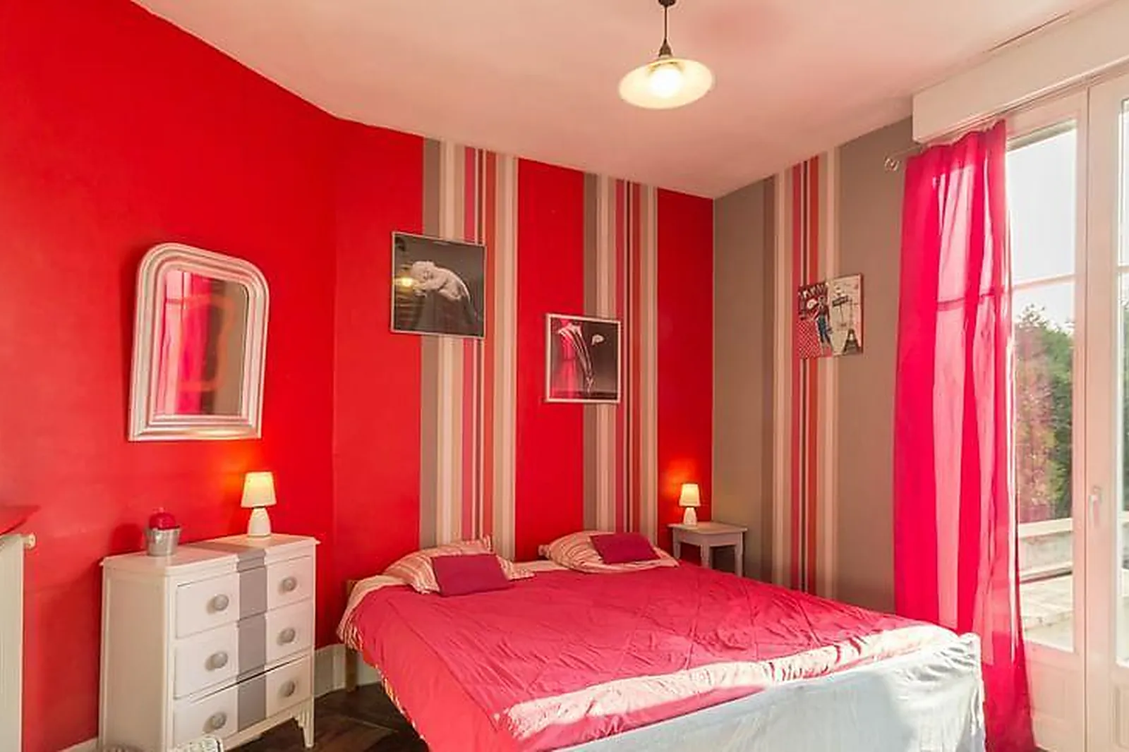 Lieux événementiels, À LA MAISON