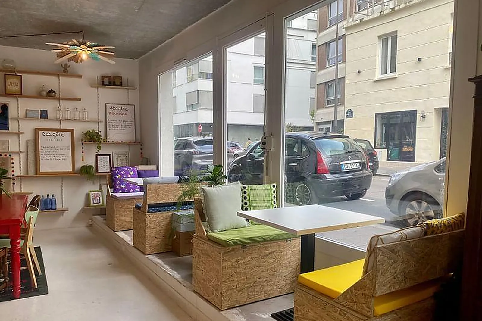 Lieux événementiels, ÉTAGÈRE CAFÉ