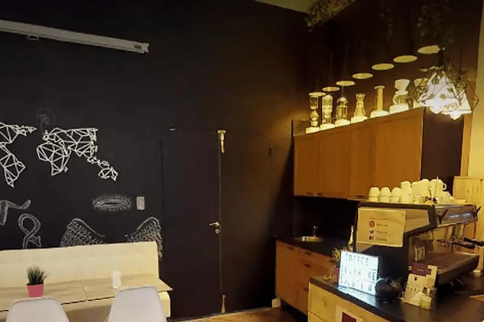 Lieux événementiels, NEXT-U CAFÉ