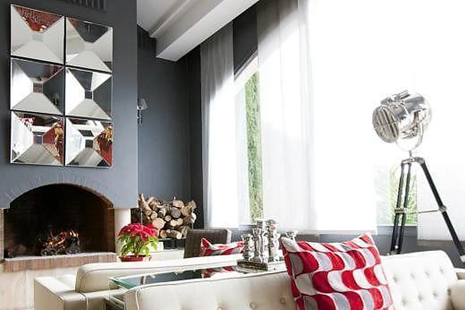 Lieux événementiels, ÎLE DE LA LAGUNE *****