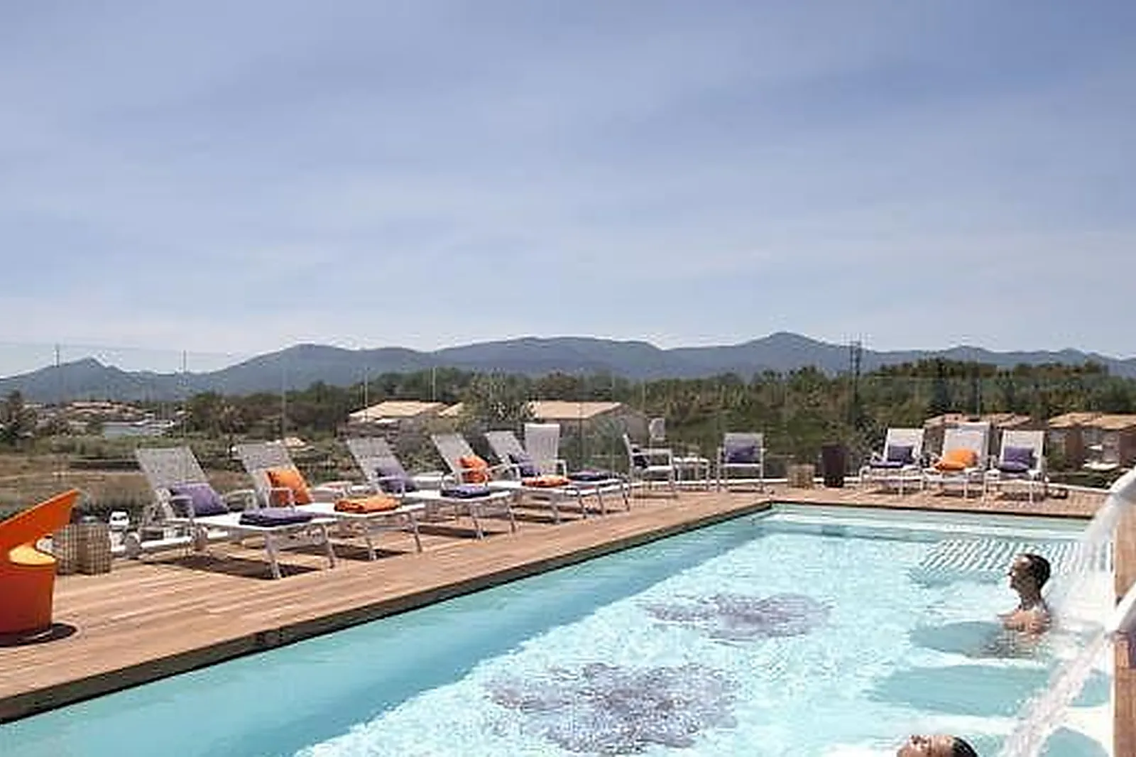 Lieux événementiels, ÎLE DE LA LAGUNE *****