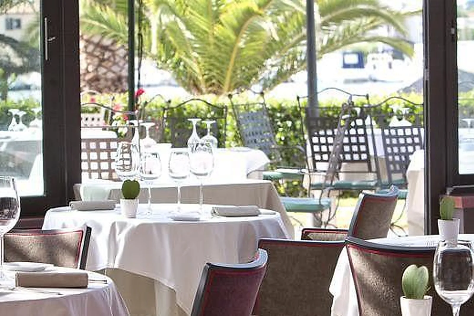 Lieux événementiels, ÎLE DE LA LAGUNE *****