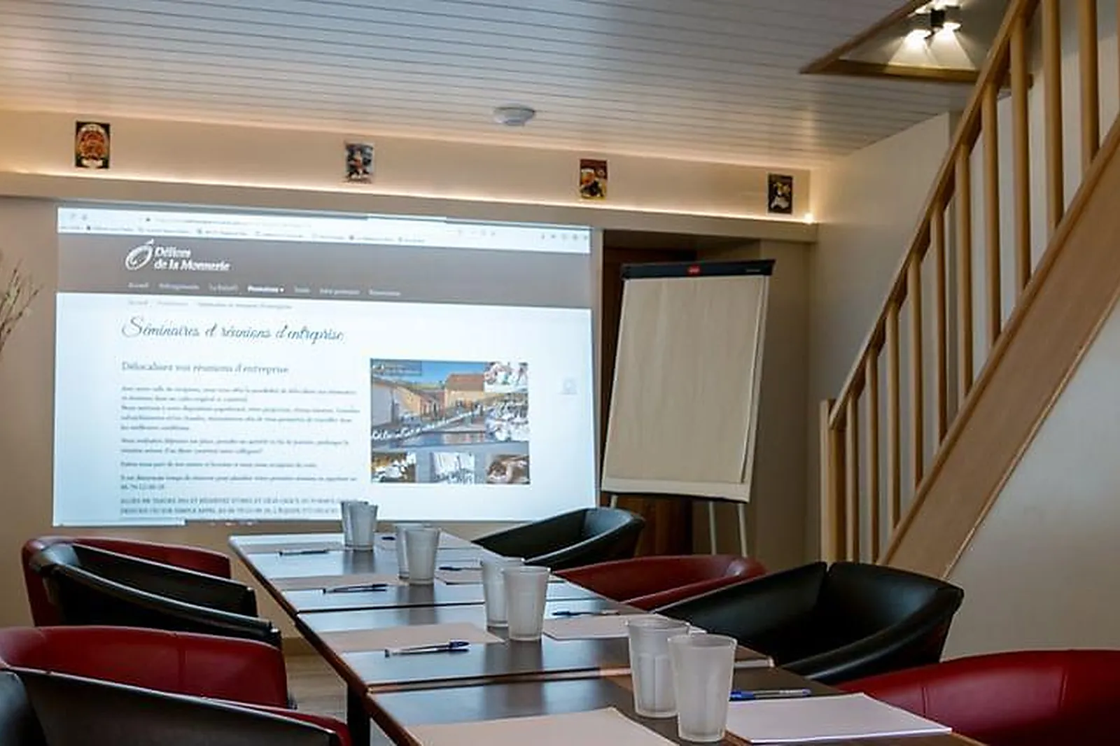 Lieux événementiels, Ô DÉLICES DE LA MONNERIE