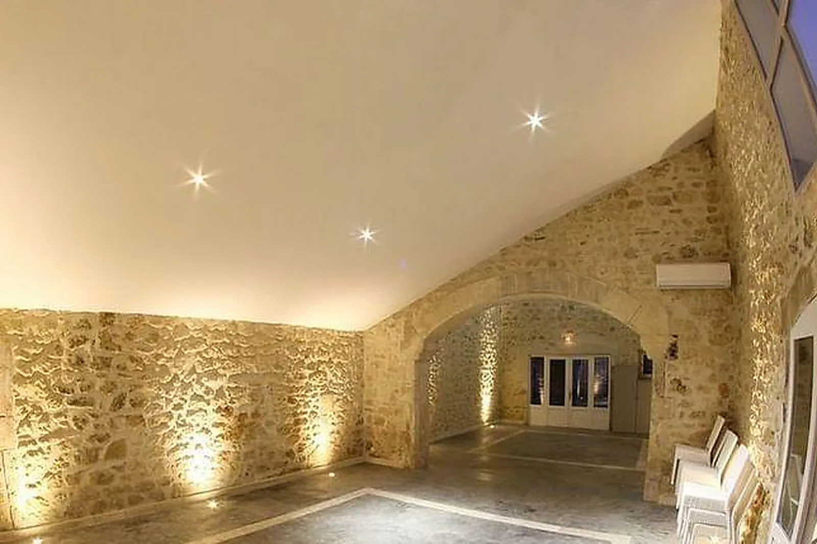 Lieux événementiels, Ô TRUSQUIN PAR CÉDRIC DENAUX