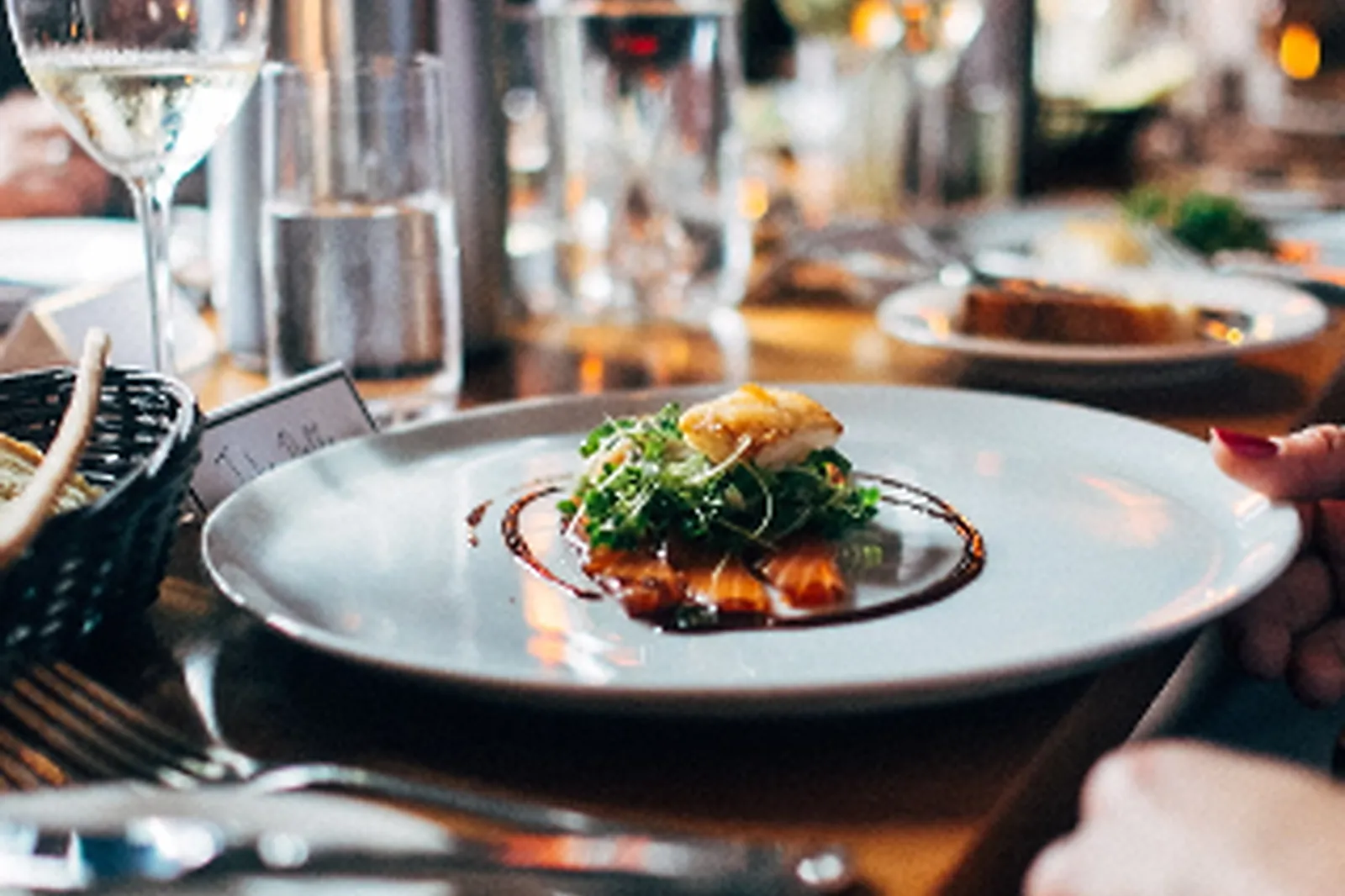 Lieux événementiels, le chateau 3, Le chateau cardin